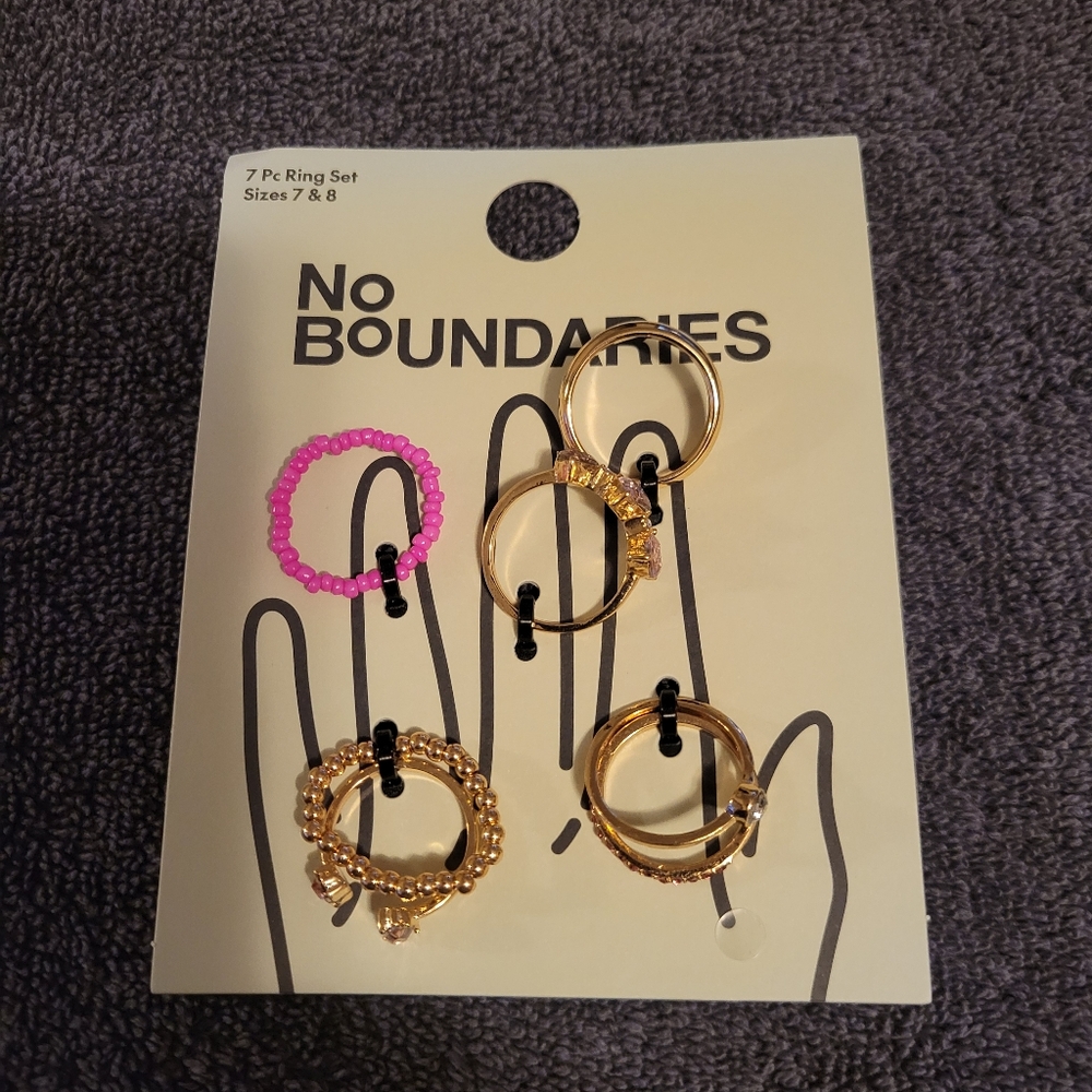 No Boundaries Gold and Pink 7-Piece Women's Stackable Ring Set